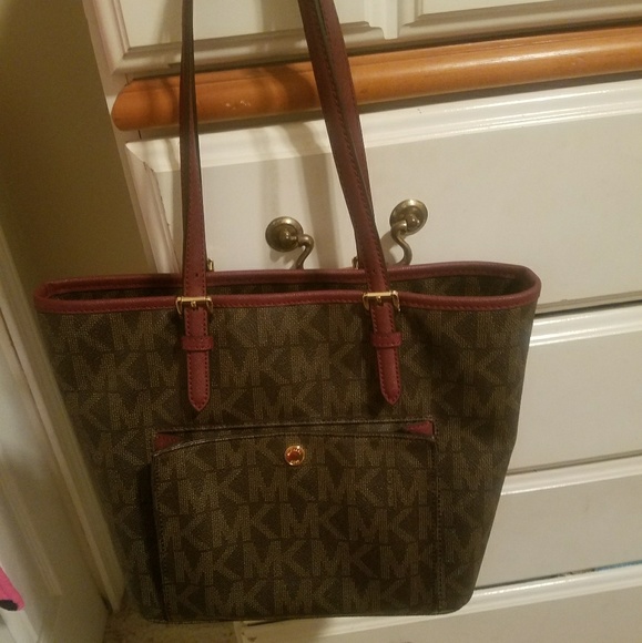 Michael Kors Handbags - Michael Kors Logo Burgundy Tote